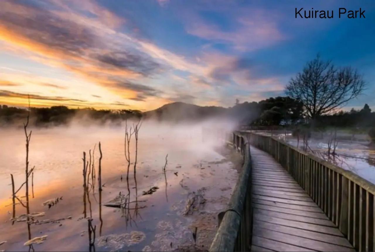 Water'S Edge City Retreat Rotorua Kültér fotó